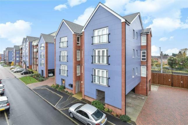 The Penthouse @ Waterside Grange Apartment Slough Exterior photo